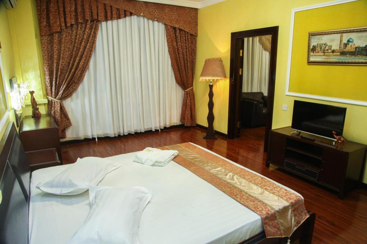 Kamelot Hotell Buchara Exteriör bild